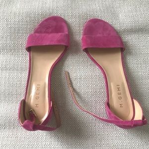 M Gemi sandal, fuchsia